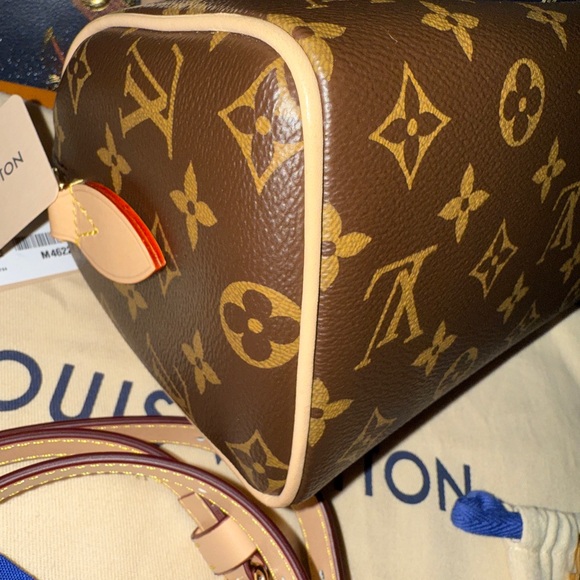 Authentic Louis Vuitton Speedy B20 monogram. - Picture 5 of 13